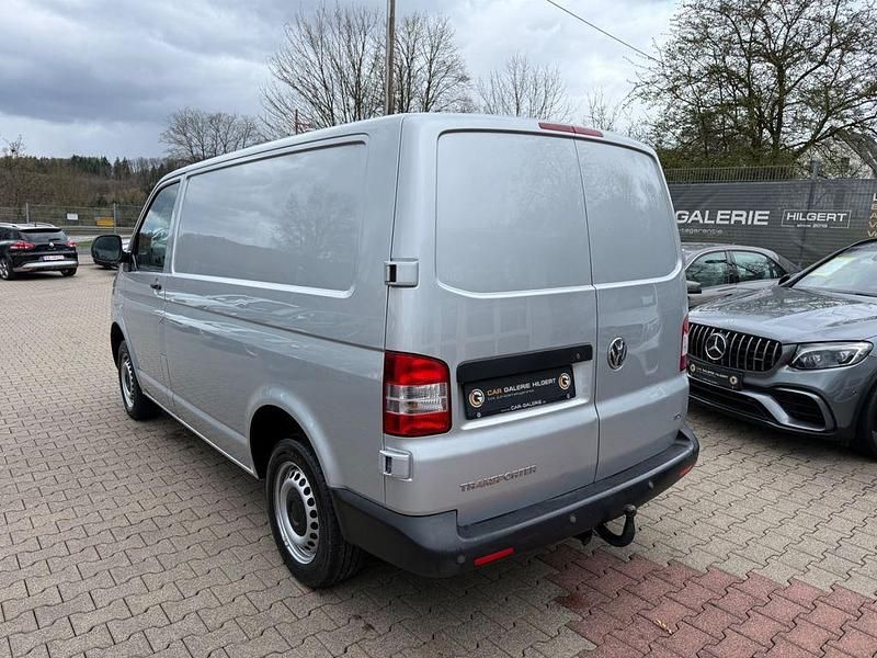 Gebraucht VW Transporter 140 PS (102 kW) 2011 Silber Van