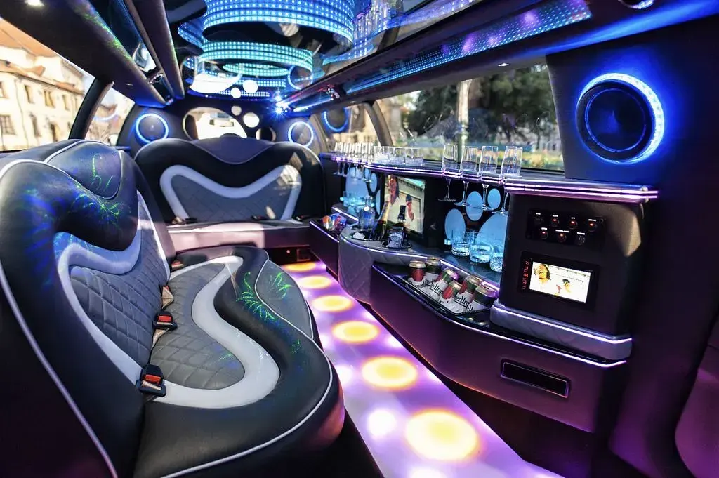 Gebraucht Lancia Thema 286 PS (210 kW) 2012 Schwarz Limousine
