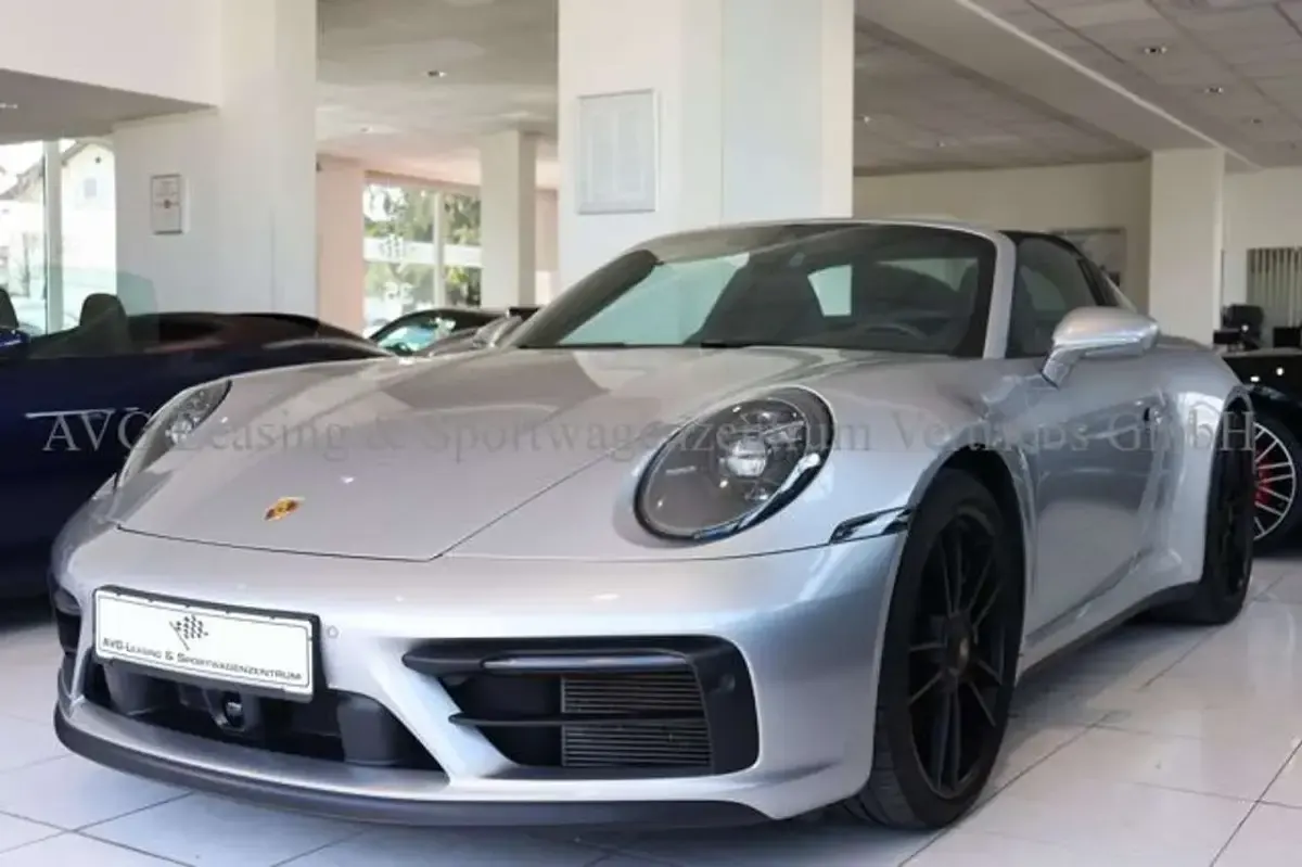 Gebraucht Porsche 911 Carrera 4 GTS Targa 480 PS (353 kW) 2024 Silber Cabrio