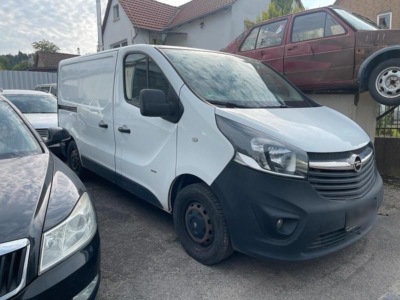 Weiß Gebraucht 2017 Opel Vivaro Van | 5.500 € (Superpreis) - Bild 1/3