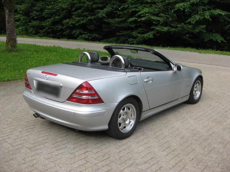 Second-hand Mercedes 200 2001 Argintiu Cabrio