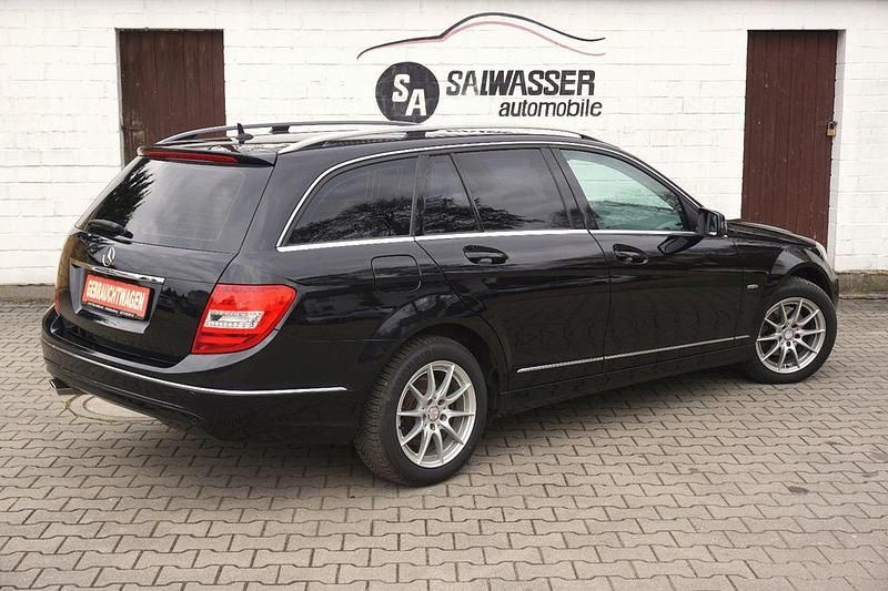 Gebraucht Mercedes C220 170 PS (125 kW) 2011 Schwarz Limousine