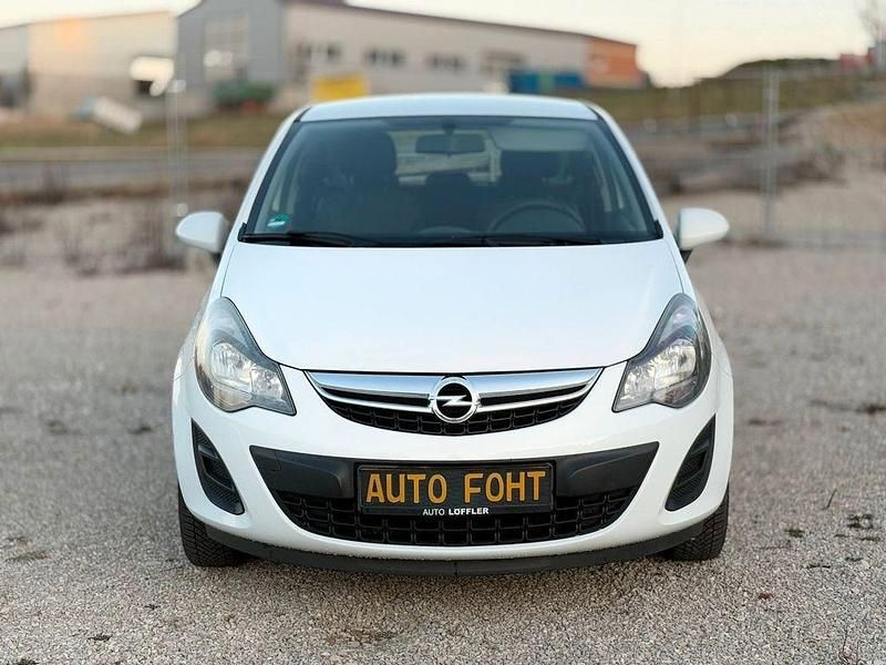 Gebraucht Opel Corsa Selection 86 PS (63 kW) 2014 Weiß Kleinwagen