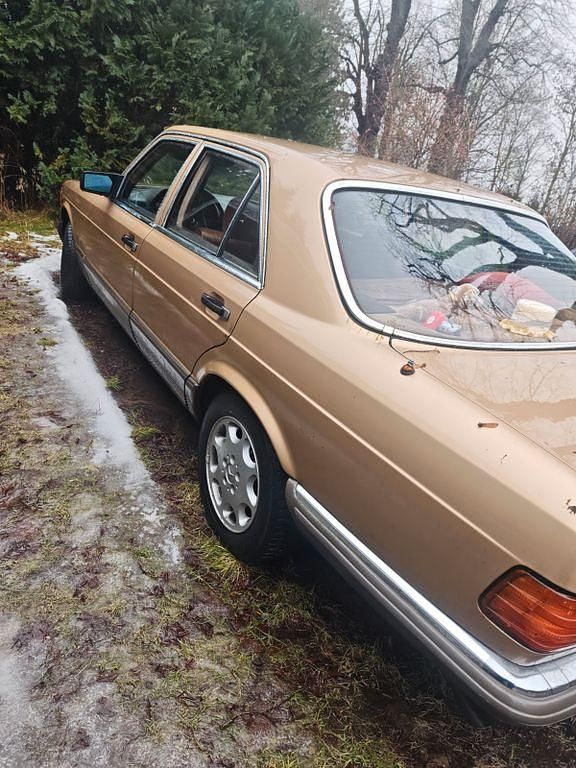 Gebraucht Mercedes 380 203 PS (149 kW) 1983 Beige Limousine