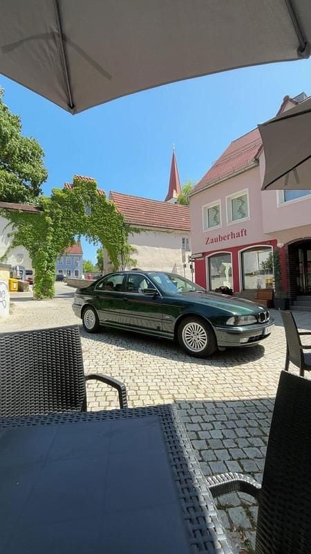 Grün Gebraucht 2000 BMW 520 Limousine | 6.700 € (Teuer) - Bild 1/4