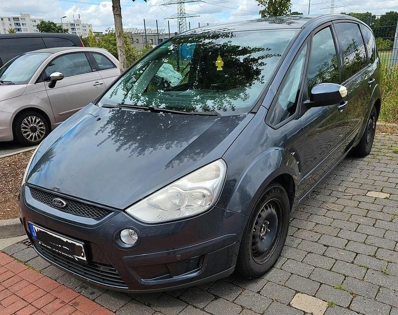 Grau Gebraucht 2009 Ford S-MAX S Van / Kleinbus | 3.300 € (Guter Preis) - Bild 1/4