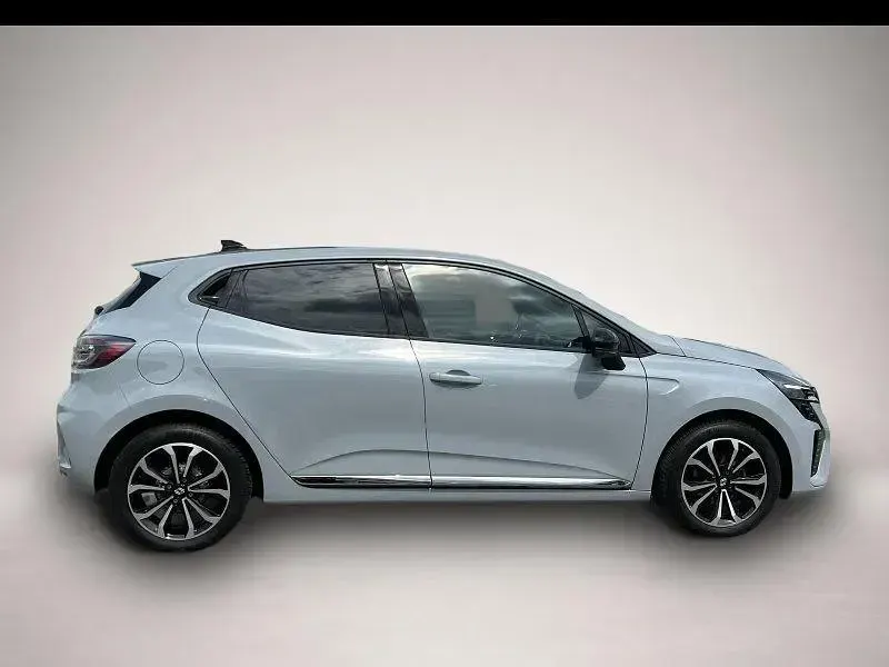 Gebraucht Renault Clio Techno 90 PS (66 kW) 2025 Manufacturer Kleinwagen