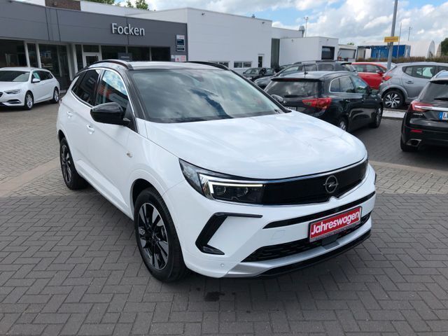 Weiß Gebraucht 2023 Opel Grandland X Elegance SUV | 29.490 € (Etwas zu teuer) - Bild 1/4