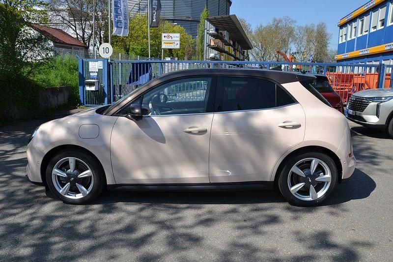 Neu Ora 03 Pro+ 125 kW (171 PS) 2025 Beige Kleinwagen