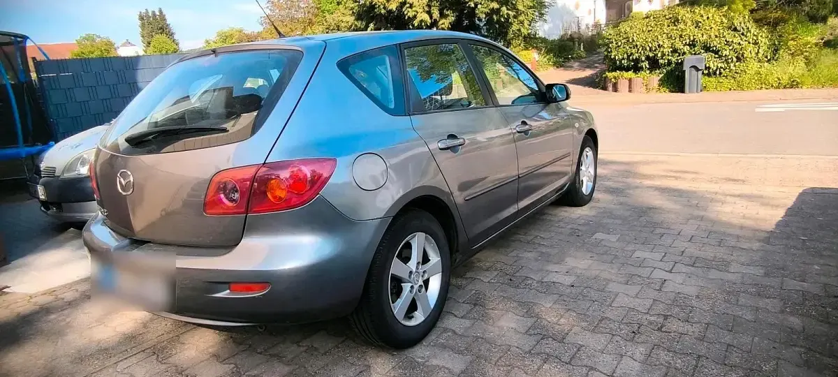 Usata Mazda 3 105 CV (77 kW) 2005 Grigio Berlina
