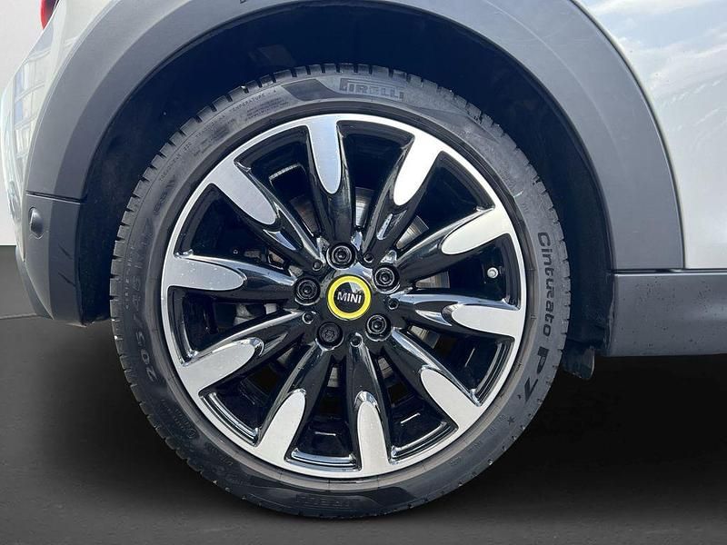 Gebraucht Mini Cooper SE 135 kW (184 PS) 2023 Silber Kleinwagen