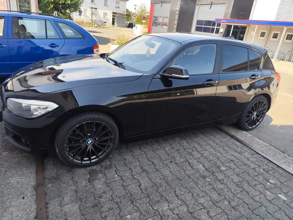 Gebraucht BMW 116 M Sport 109 PS (80 kW) 2015 Schwarz Kleinwagen