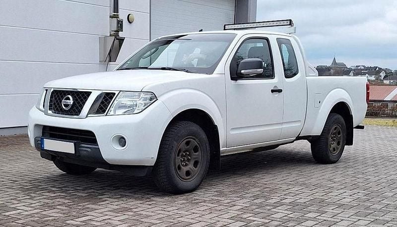 Gebraucht Nissan Navara 190 PS (139 kW) 2011 Weiß Abholung