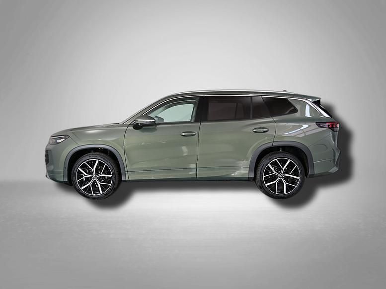 Gebraucht VW Tayron Life 150 PS (110 kW) 2025 Cipressinogrün metallic SUV