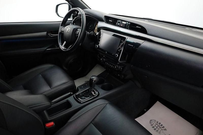Gebraucht Toyota HiLux 204 PS (150 kW) 2022 Grau (metallic) Pickup