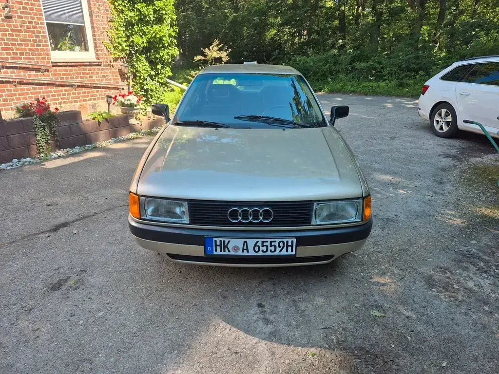 Gebraucht Audi 80 94 PS (69 kW) 1991 Gold Limousine