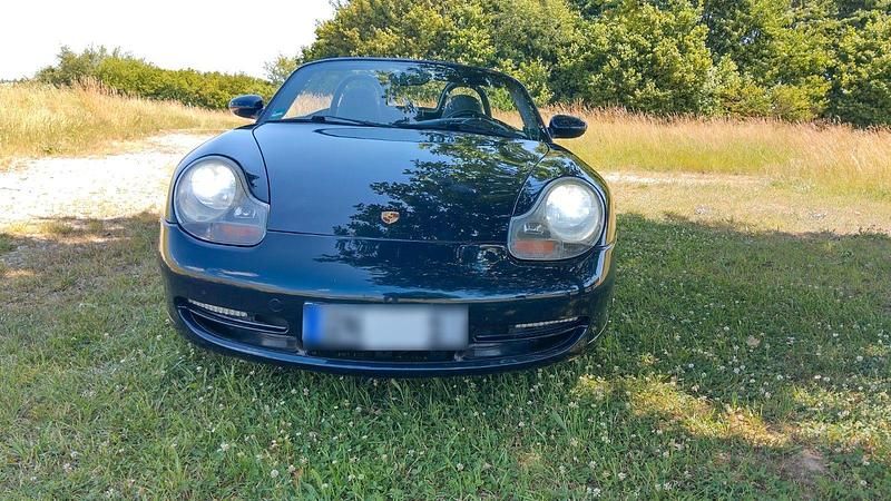 Second-hand Porsche Boxster 228 CP (167 kW) 2000 Albastru Cabrio