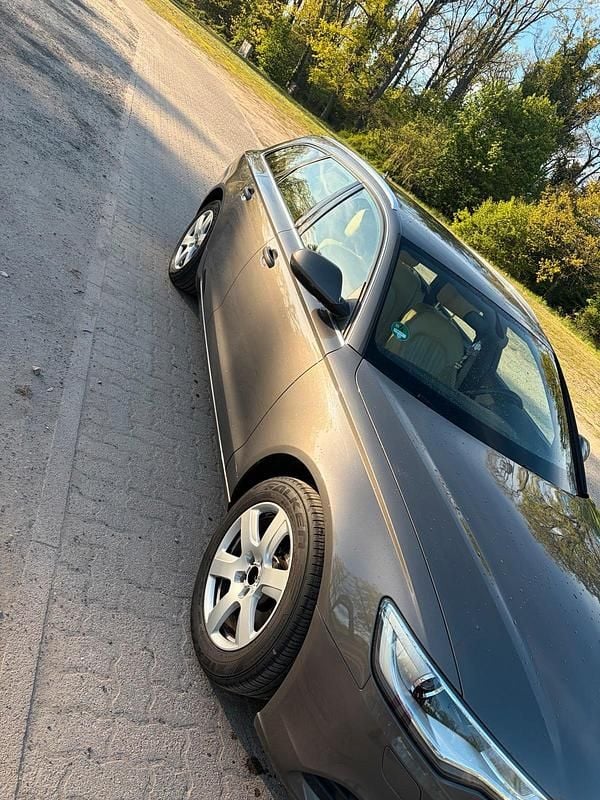 Gebraucht Audi A6 204 PS (150 kW) 2013 Grau Kombi