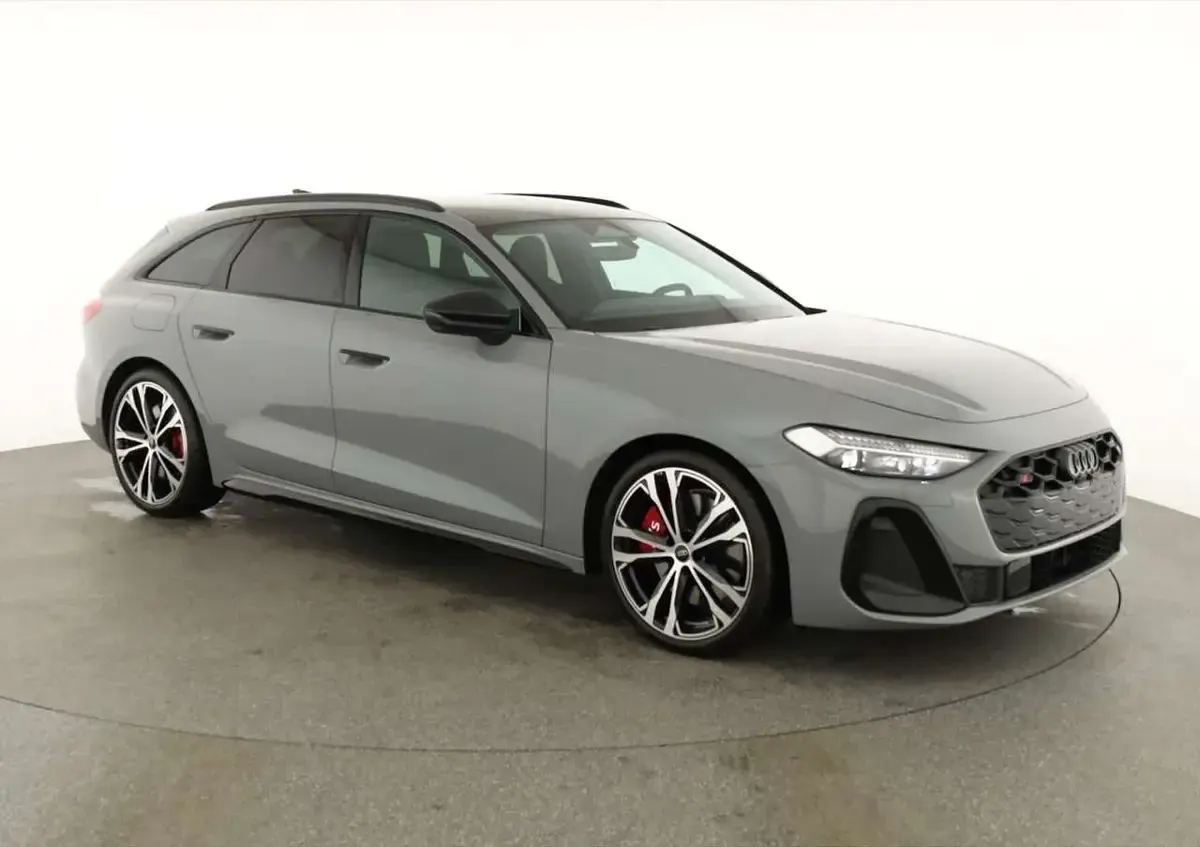 Neu Audi S5 Ambiente 367 PS (269 kW) 2026 Mythosschwarz metallic Kombi