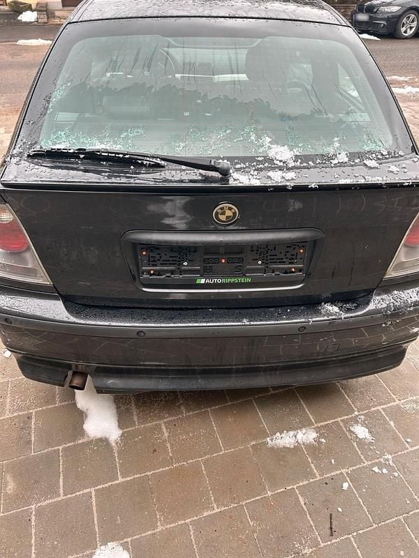 Gebraucht BMW 316 Compact 115 PS (84 kW) 2002 Schwarz Kleinwagen