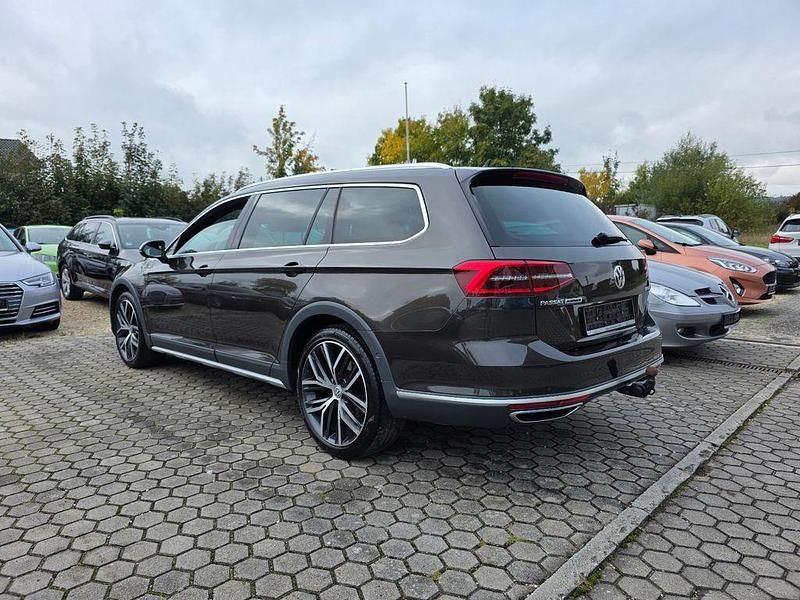 Gebraucht VW Passat Alltrack 239 PS (175 kW) 2017 Schwarz Kombi