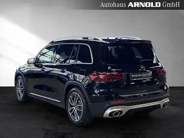 Gebraucht Mercedes GLB35 AMG 306 PS (225 kW) 2024 Schwarz SUV