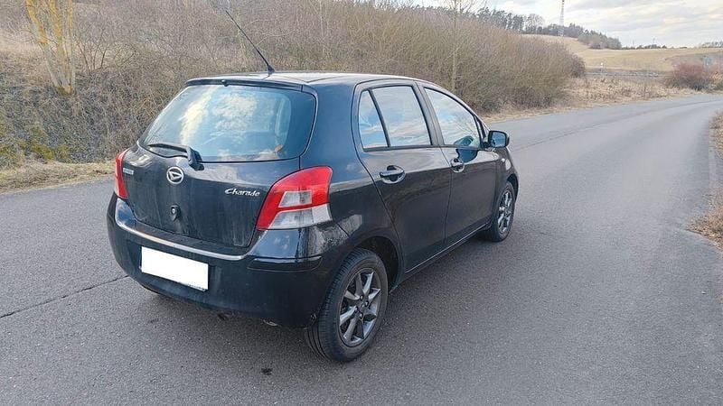 Gebraucht Daihatsu Charade 99 PS (72 kW) 2011 Schwarz Limousine