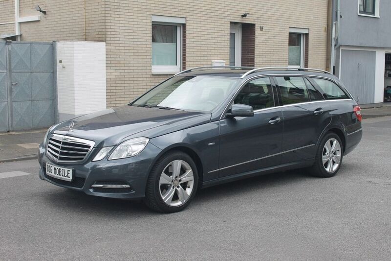 Grau Gebraucht 2012 Mercedes E250 Kombi | 7.950 € (Fairer Preis) - Bild 1/4