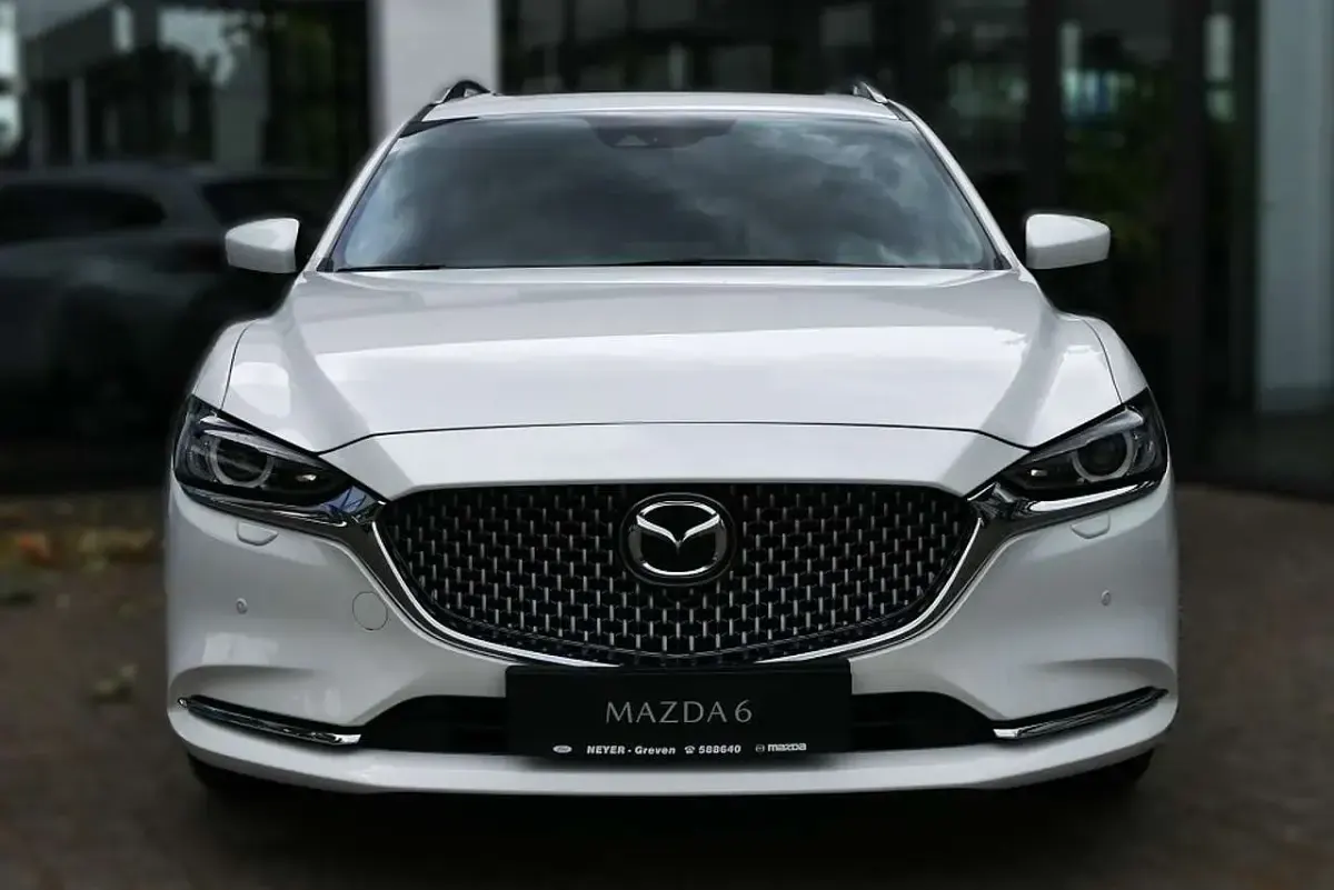 Gebraucht Mazda 6 20th Anniversary 194 PS (142 kW) 2023 Rhodium white Kombi