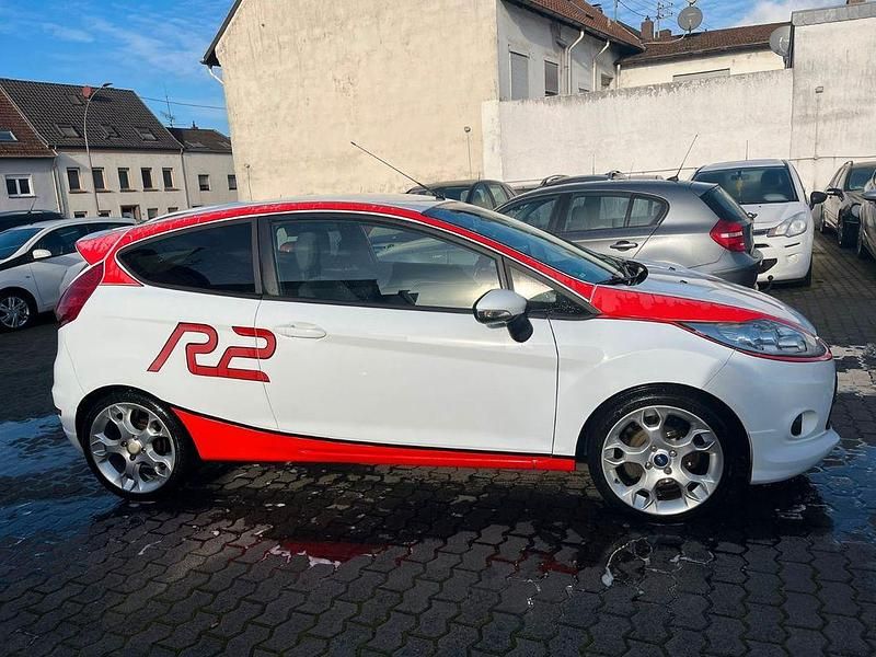 Gebraucht Ford Fiesta Sport 120 PS (88 kW) 2011 Weiß Kleinwagen