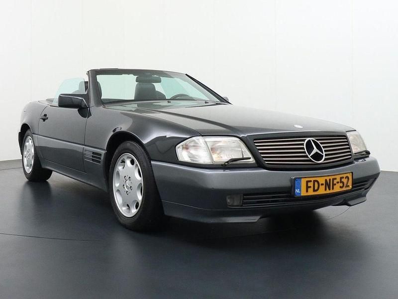 Gebraucht Mercedes SL300 190 PS (139 kW) 1992 Schwarz Cabrio
