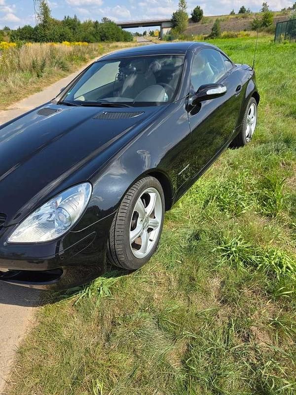 Gebraucht Mercedes SLK200 163 PS (119 kW) 2006 Schwarz Cabrio