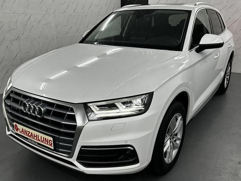 Weiß Gebraucht 2020 Audi Q5 Sport SUV | 27.490 € (Fairer Preis) - Bild 1/4