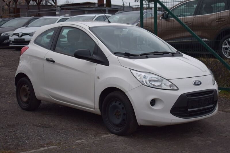 Gebraucht Ford Ka Ambiente 69 PS (50 kW) 2013 Crystalweiß Kleinwagen
