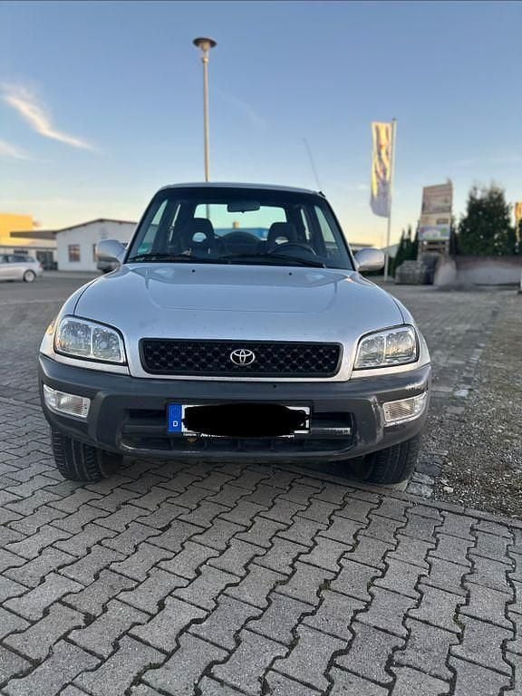 Gebraucht Toyota RAV4 128 PS (94 kW) 1998 Silber SUV