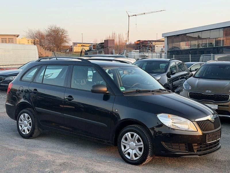 Gebraucht Skoda Fabia Active 75 PS (55 kW) 2011 Schwarz Kombi