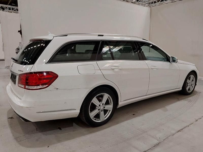 Gebraucht Mercedes E350 Sport 252 PS (185 kW) 2014 Weiß Kombi