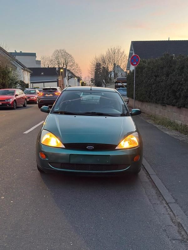 Gebraucht Ford Focus 75 PS (55 kW) 1999 Grün Kombi
