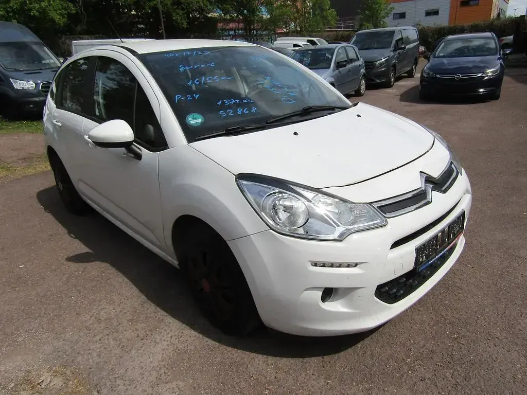Used Citroën C3 75 HP (55 kW) 2016 White Sedan