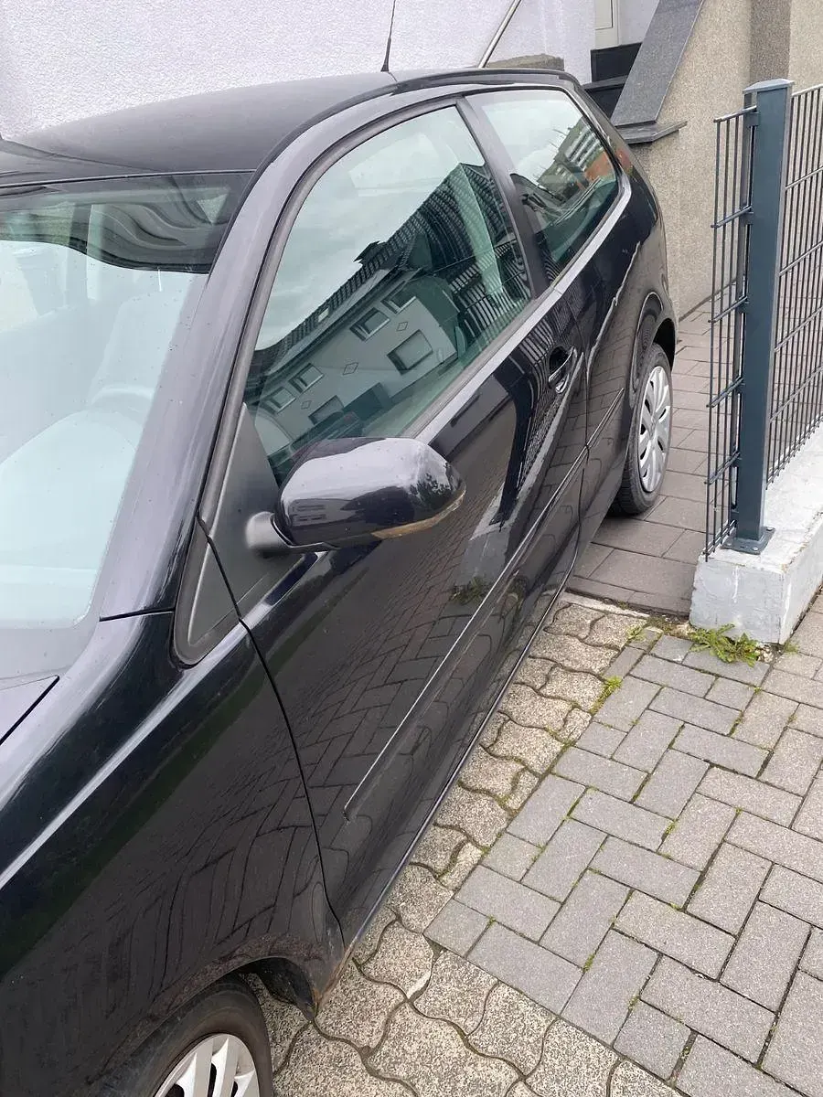 Używany VW Polo 64 KM (47 kW) 2005 Czarny Hatchback