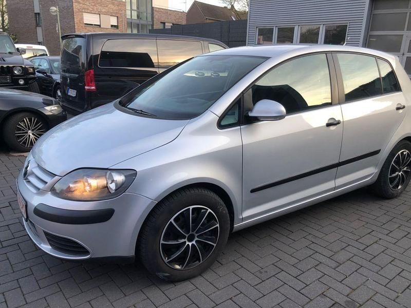 Gebraucht VW Golf Plus 75 PS (55 kW) 2005 Silber Van / Kleinbus