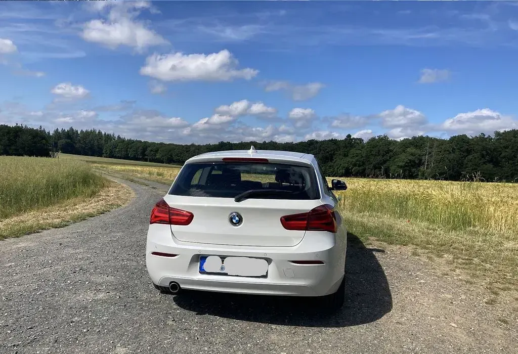 Gebraucht BMW 116 Advantage 116 PS (85 kW) 2017 Weiß Kleinwagen