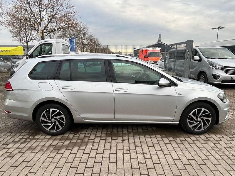 Gebraucht VW Golf VII Join 116 PS (85 kW) 2019 Silber Kombi