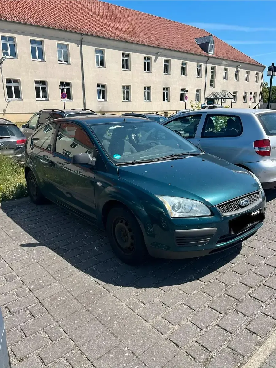 Gebraucht Ford Focus 100 PS (73 kW) 2006 Grün Limousine