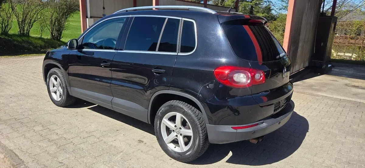 Gebraucht VW Tiguan 170 PS (125 kW) 2010 Schwarz SUV