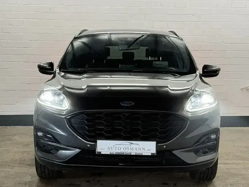 Gebraucht Ford Kuga ST-Line X 190 PS (139 kW) 2022 Grau SUV