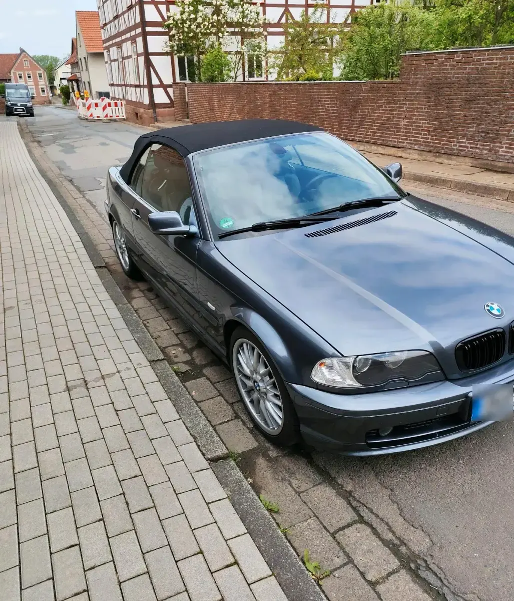 Gebraucht BMW 318 Cabriolet 143 PS (105 kW) 2002 Grau Cabrio