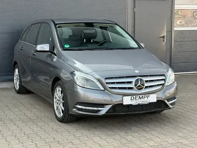 Brugt Mercedes B200 156 HK (114 kW) 2012 Grå MPV