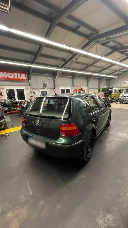 Gebraucht VW Golf IV 75 PS (55 kW) 1998 Grün Kleinwagen