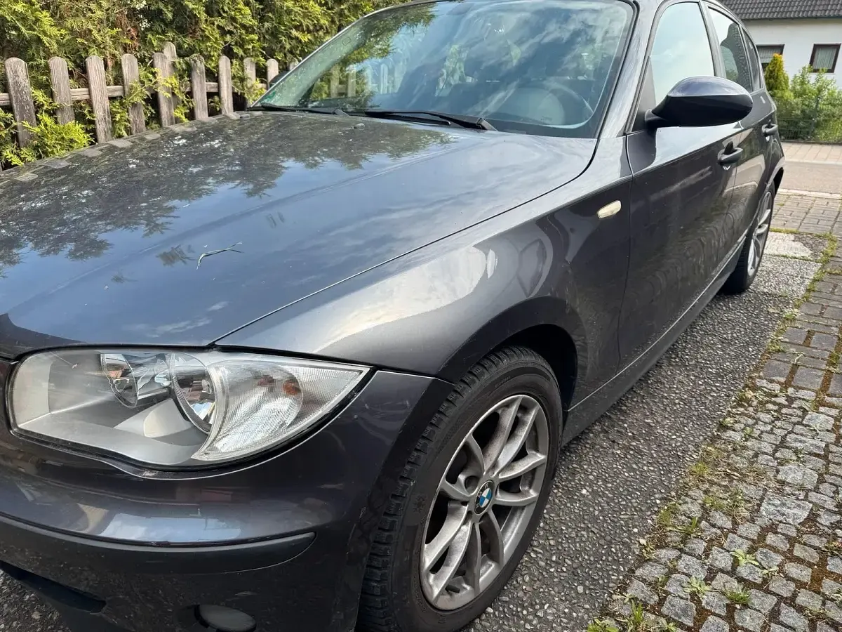 Gebraucht BMW 118 129 PS (94 kW) 2005 Grau Kleinwagen